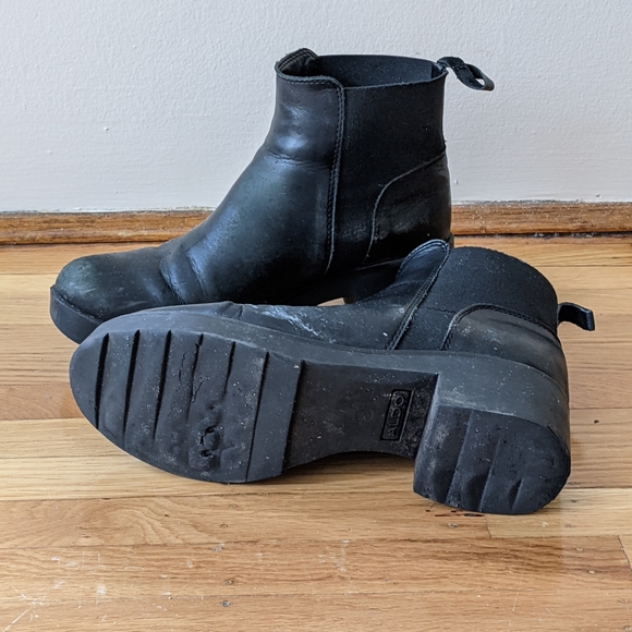 Black Ankle Boot - Picture 2 of 3